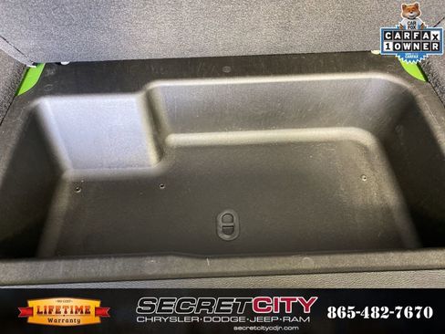 Used 2025 Jeep Wrangler Willys image 31