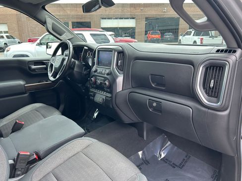 Used 2019 Chevrolet Silverado 1500 LT w/ All-Star Edition AWD/4WD image 28