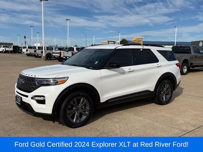 Certified 2024 Ford Explorer XLT w/ Equipment Group 202A