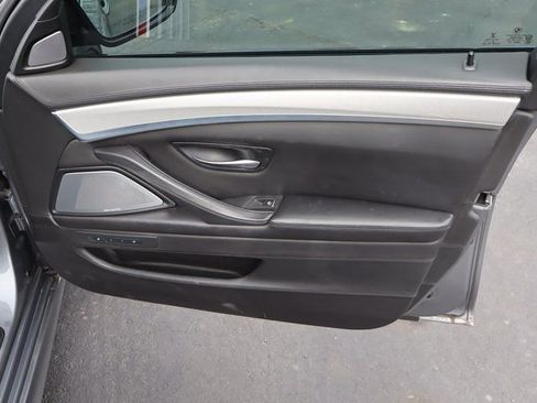 Used 2015 BMW M5 image 40