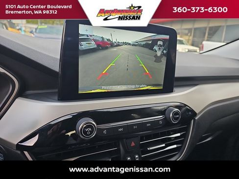 Used 2021 Ford Escape SE image 14