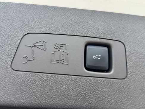 Used 2022 Lincoln Corsair AWD w/ Premium Package image 33