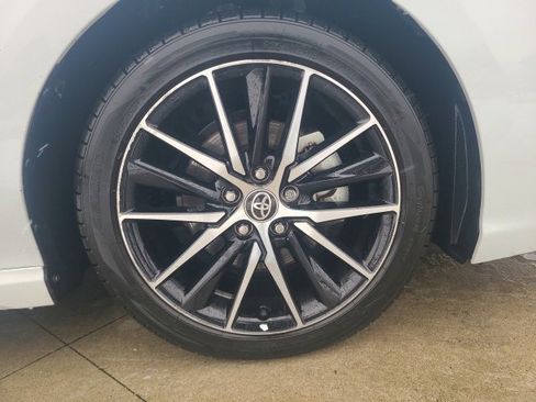 Used 2023 Toyota Camry SE image 9