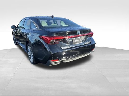 Used 2020 Toyota Avalon Limited w/ Advanced Safety Package image 5
