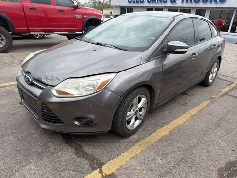 Used 2013 Ford Focus SE FWD image 5