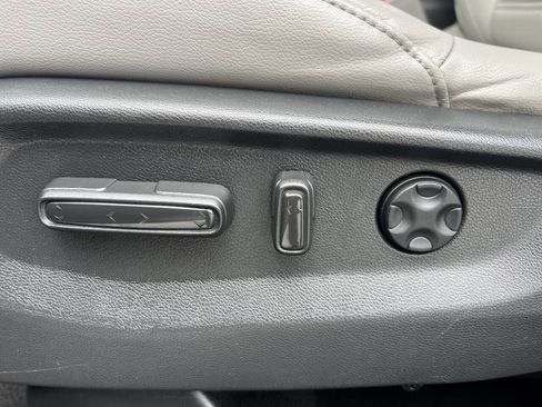 Used 2019 Honda CR-V EX-L image 13