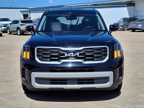 Used 2025 Kia Telluride S AWD/4WD image 2