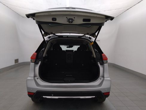 Used 2019 Nissan Rogue SV FWD image 29