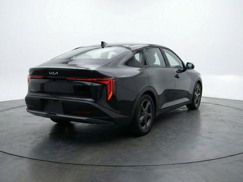 Used 2025 Kia K4 FWD image 9