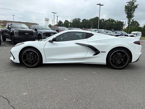 Used 2023 Chevrolet Corvette Stingray Coupe w/ Z51 Performance Package RWD image 7
