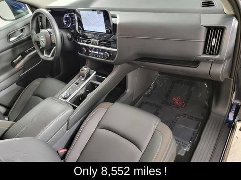 Used 2025 Nissan Pathfinder SL AWD/4WD image 20