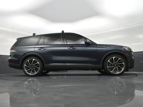 Used 2024 Lincoln Aviator Reserve w/ Equipment Group 201A RWD image 29
