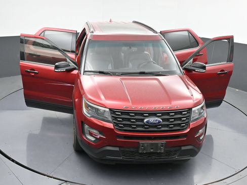 Used 2016 Ford Explorer Sport w/ Equipment Group 401A AWD/4WD image 44