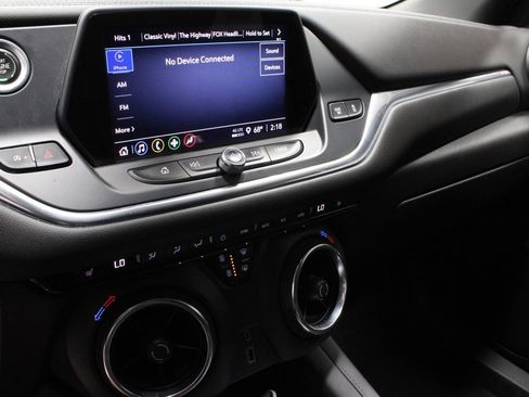 Used 2021 Chevrolet Blazer LT FWD image 30