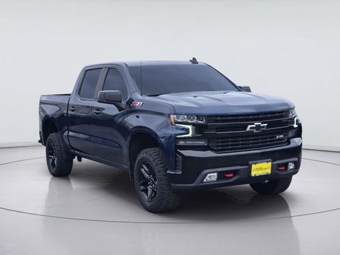 Used 2021 Chevrolet Silverado 1500 LT Trail Boss AWD/4WD image 3