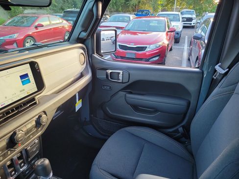 New 2026 Jeep Wrangler Sport S image 7