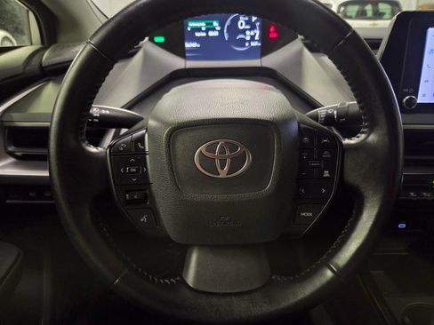 Used 2023 Toyota Prius LE FWD image 17