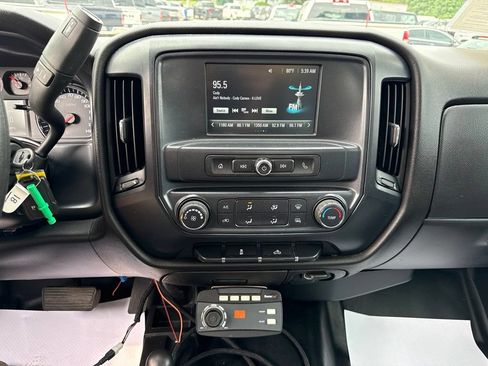 Used 2019 Chevrolet Silverado 2500 W/T w/ WT Convenience Package AWD/4WD image 7