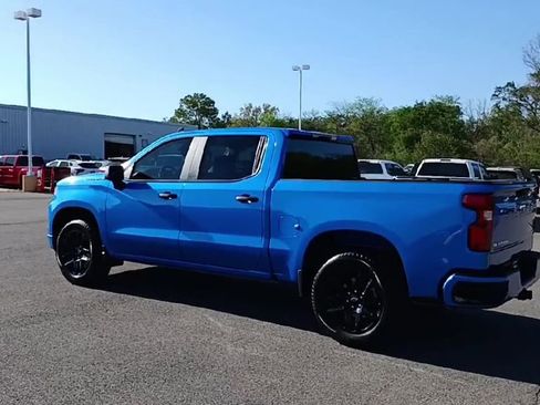 Used 2025 Chevrolet Silverado 1500 Custom image 6