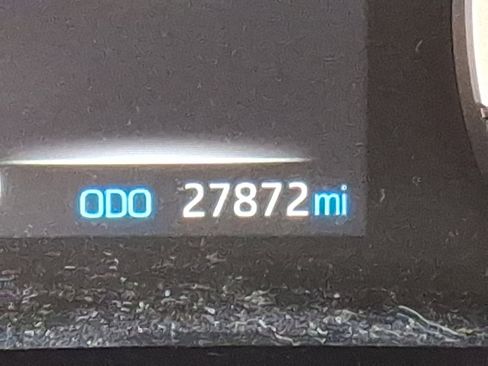 Used 2022 Toyota RAV4 XLE w/ Convenience Package image 20