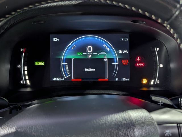 Used 2025 Toyota Camry SE FWD image 21