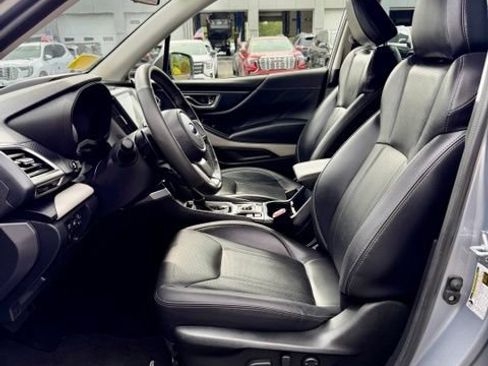 Used 2023 Subaru Forester Limited AWD/4WD image 10