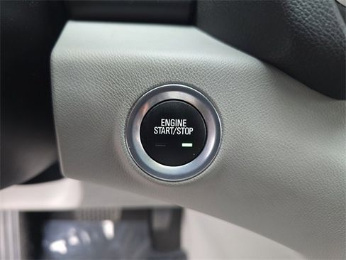 Certified 2023 GMC Terrain SLT w/ Infotainment Package II image 27