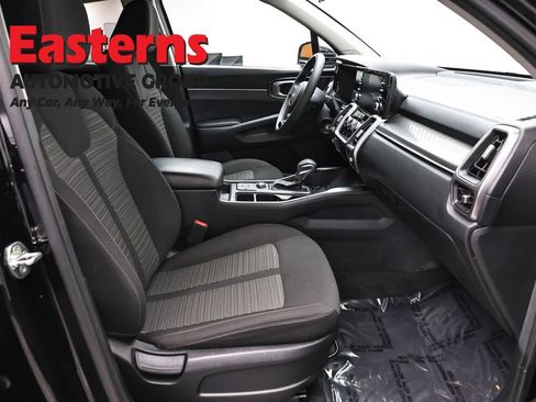 Used 2022 Kia Sorento LX FWD image 23