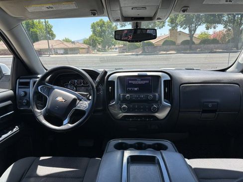 Used 2019 Chevrolet Silverado 1500 LT AWD/4WD image 18