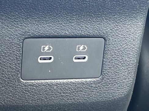 New 2026 Nissan Kicks SR w/ SR Premium Package AWD/4WD image 21