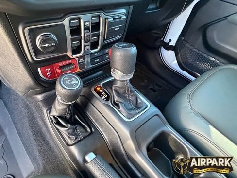 New 2025 Jeep Gladiator Mojave image 21