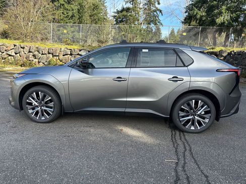 New 2026 Subaru Solterra image 2