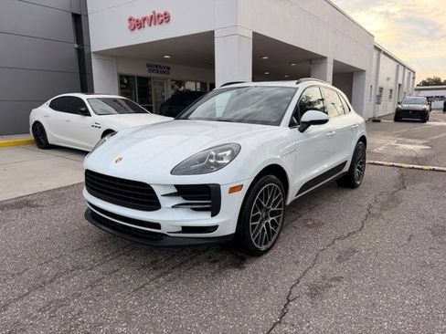Used 2020 Porsche Macan AWD/4WD image 2