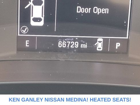 Used 2023 Chevrolet Malibu LT FWD image 35