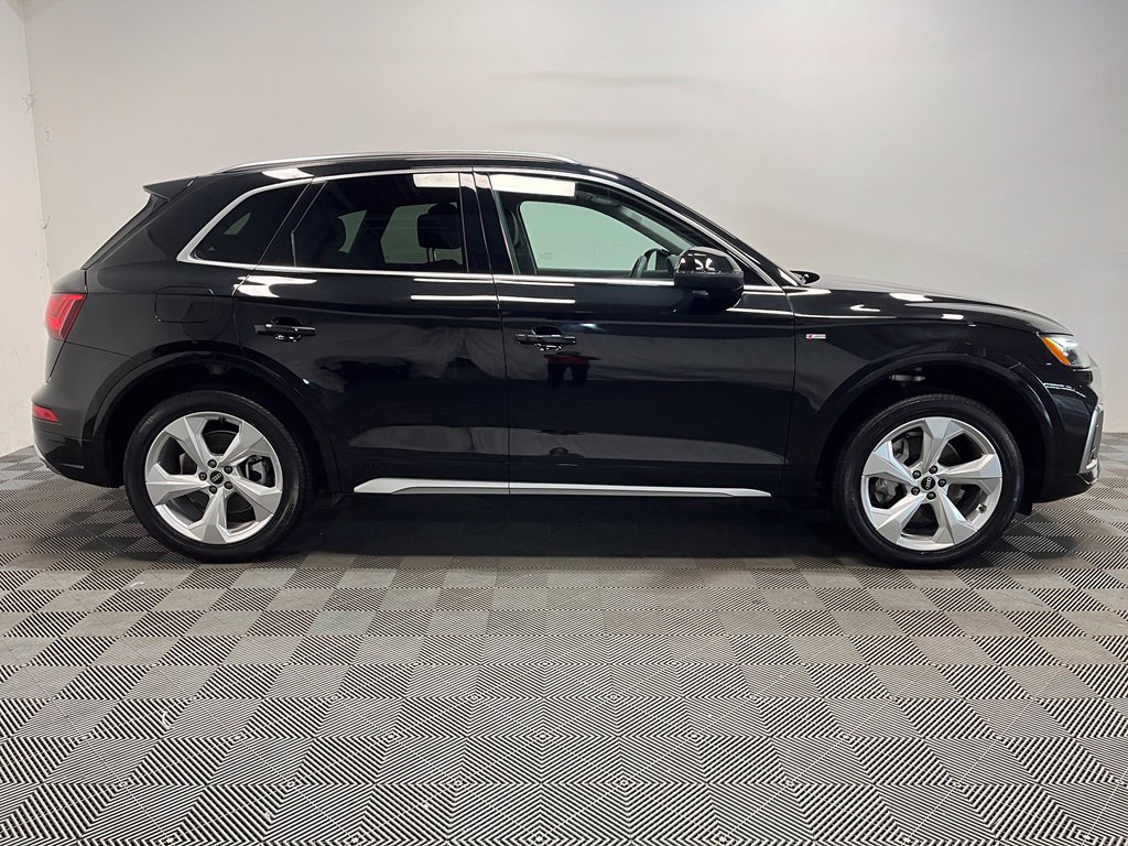 Used 2023 Audi Q5 2.0T Premium Plus w/ Premium Plus Package AWD/4WD image 4