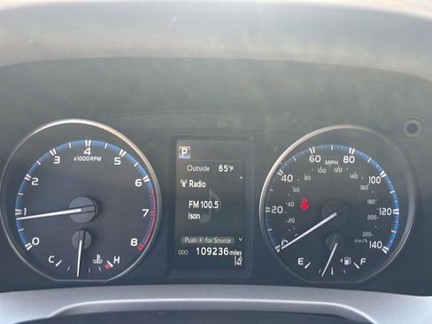 Used 2017 Toyota RAV4 XLE w/ Plus Special Value Package AWD/4WD image 3