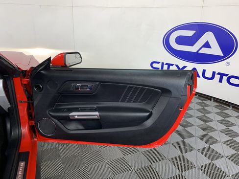 Used 2015 Ford Mustang Premium RWD image 29