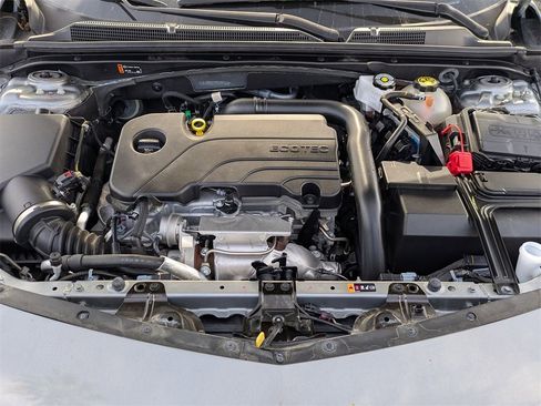 Used 2023 Chevrolet Malibu LT image 30