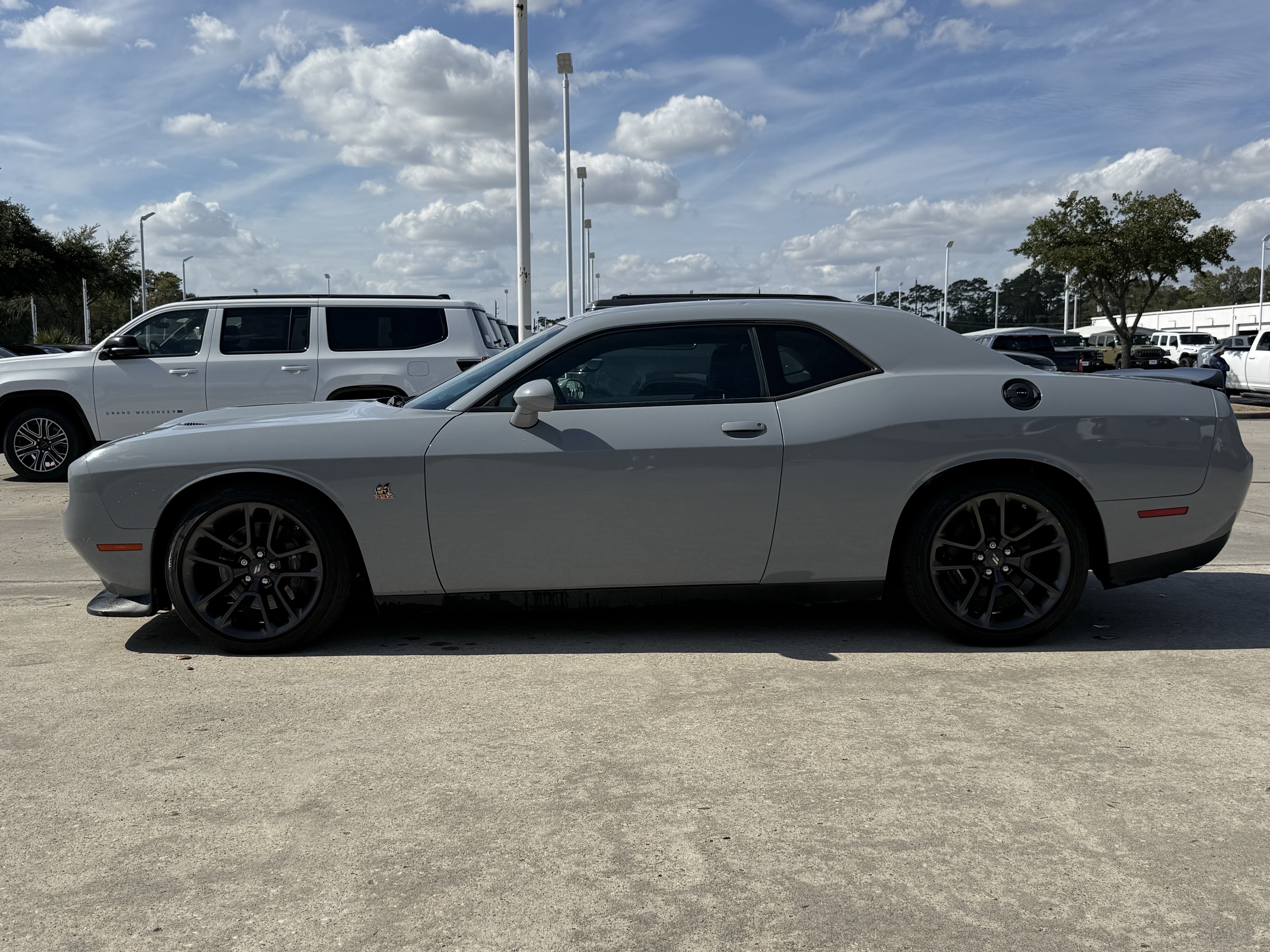 Used 2021 Dodge Challenger R/T Scat Pack RWD image 8