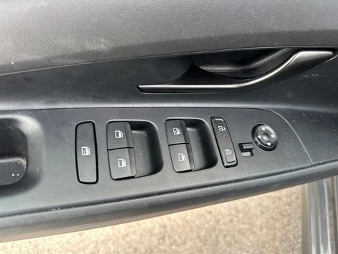 Used 2025 Hyundai Elantra Sport FWD image 7