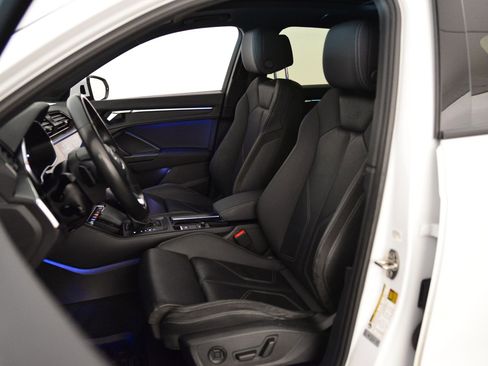 Used 2022 Audi Q3 2.0T Premium Plus w/ Premium Plus Package image 4