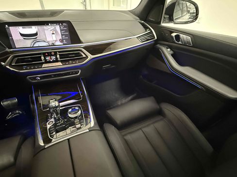 Used 2020 BMW X7 M50i w/ Executive Package AWD/4WD image 96