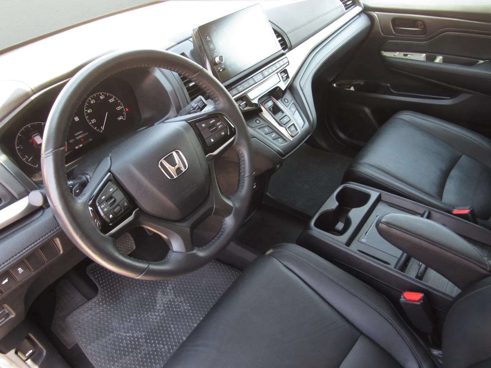 Certified 2025 Honda Odyssey EX-L image 17