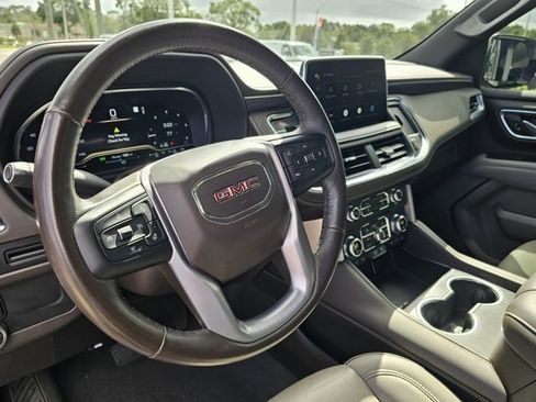 Certified 2022 GMC Yukon SLT w/ SLT Premium Package image 17