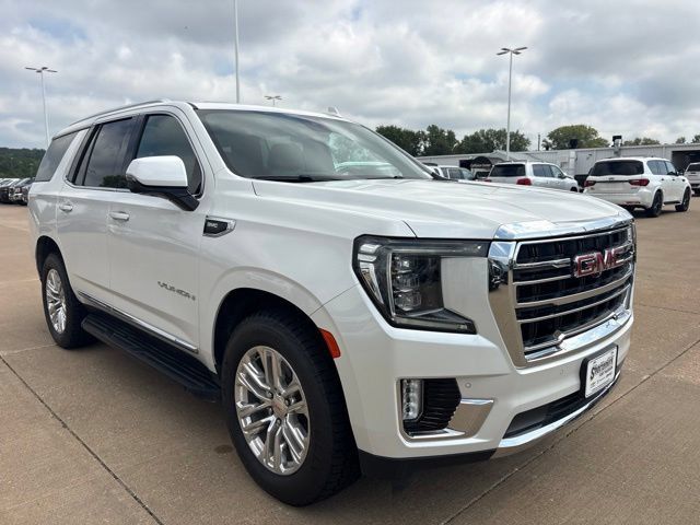 Used 2023 GMC Yukon SLT w/ SLT Premium Package AWD/4WD image 1