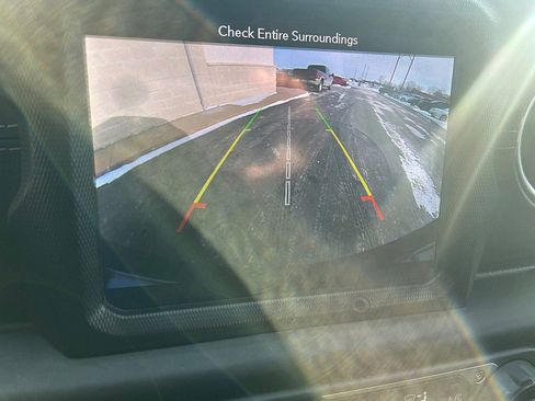 Used 2018 Jeep Wrangler Unlimited Sahara w/ Dual Top Group image 31