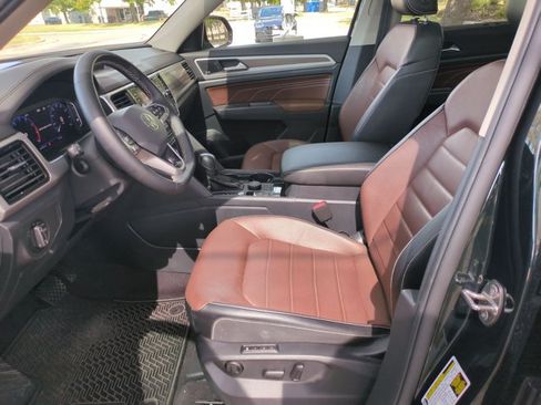 Used 2021 Volkswagen Atlas SEL Premium AWD/4WD image 17