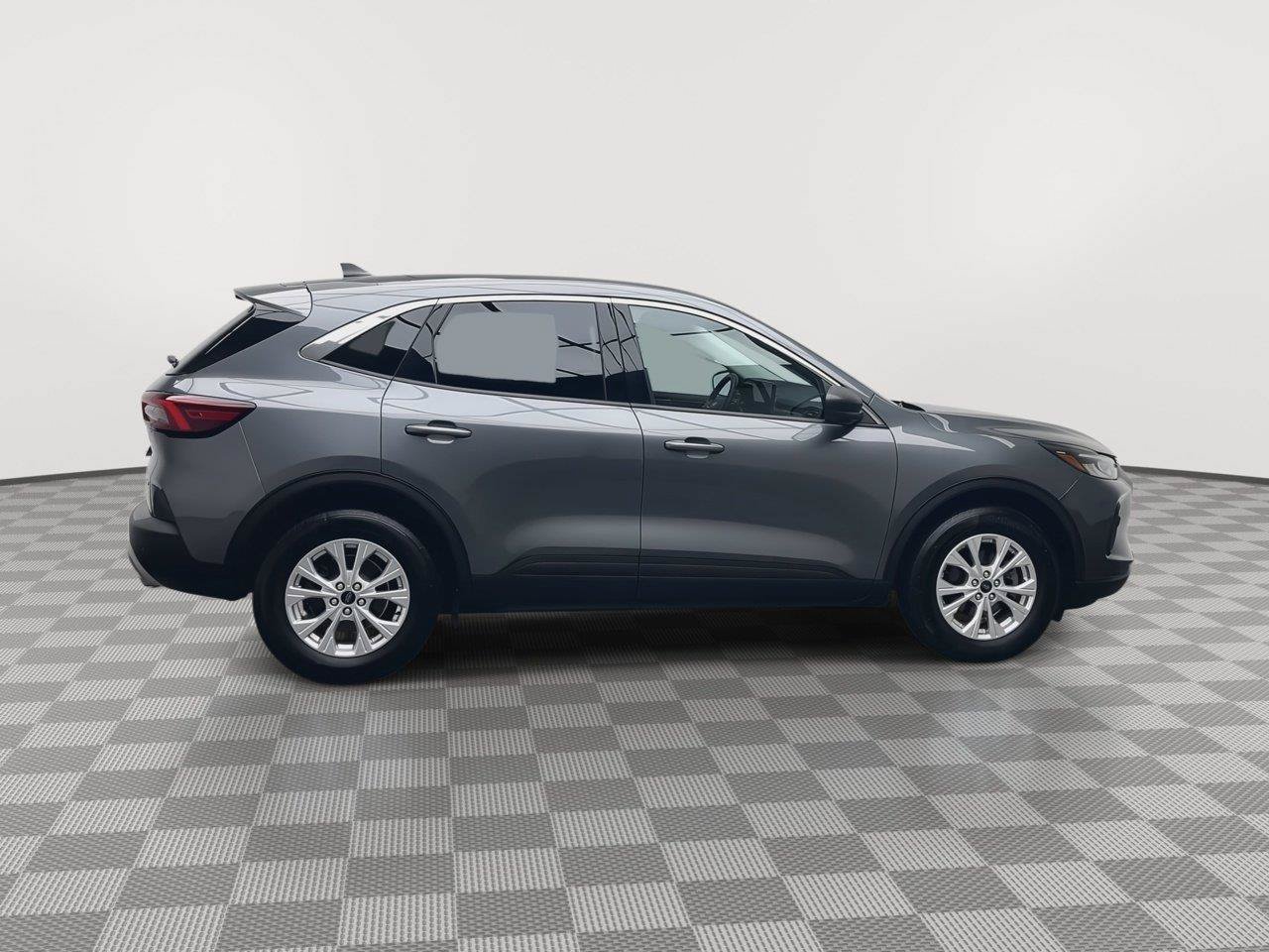 Used 2023 Ford Escape Active w/ Tech Pack #1 AWD/4WD image 38