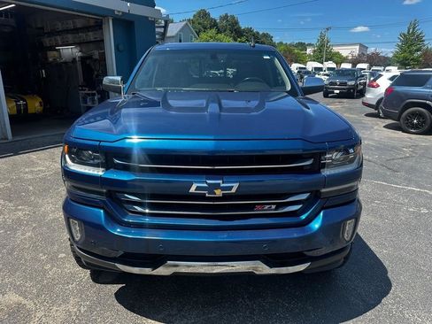 Used 2018 Chevrolet Silverado 1500 LTZ Z71 w/ LTZ Plus Package AWD/4WD image 8