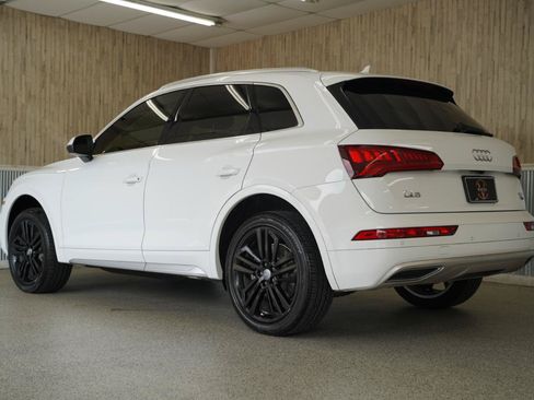 Used 2018 Audi Q5 2.0T Premium Plus w/ Premium Plus Package AWD/4WD image 7